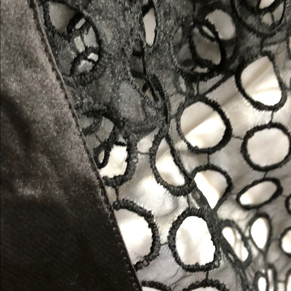 Dress - Picture 2 of 8